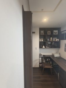 折れ戸を開いた状態