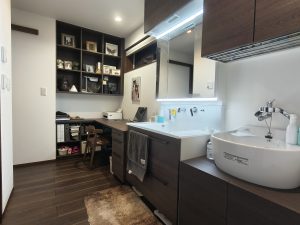 自宅の洗面室の写真