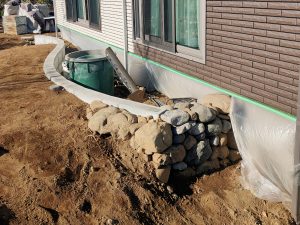 築山と土留めブロック