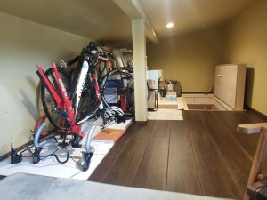 フォローリング材（モクリア）を貼った小屋裏収納